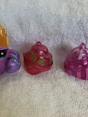Xia Xia Pets 2011 Collectible Shells Little Friends Set of 4 shells Bimini