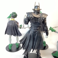 McFarlane DC Multiverse The Batman Who Laughs & Robins of Earth Figure Look