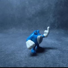 Anime Pokemon Poliwrath Middle Finger Poliwrath Action Figures