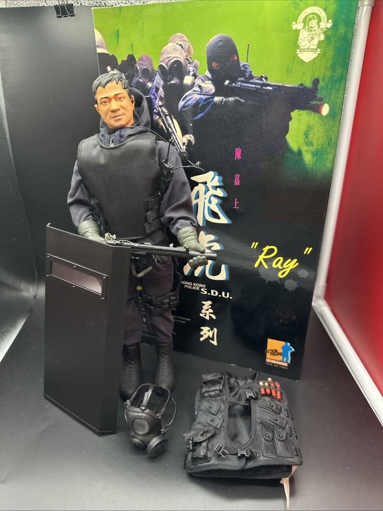 1/6th Dragon Figure Hong Kong Police SDU Ray 12″ Sideshow 21st Century