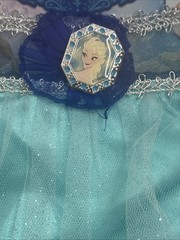 DISNEY FROZEN ELSA DRESS – FITS SIZES 4-6X – AGES 3+ -DRESS UP/COSTUME