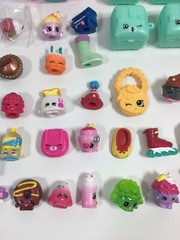 Shopkins Lot of 100 Pieces Moose Children Toy Figures Bags Baskets Crates