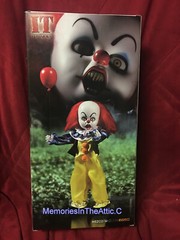 New MEZCO Living Dead Dolls It Movie 1990 Pennywise Original Tim Curry Horror