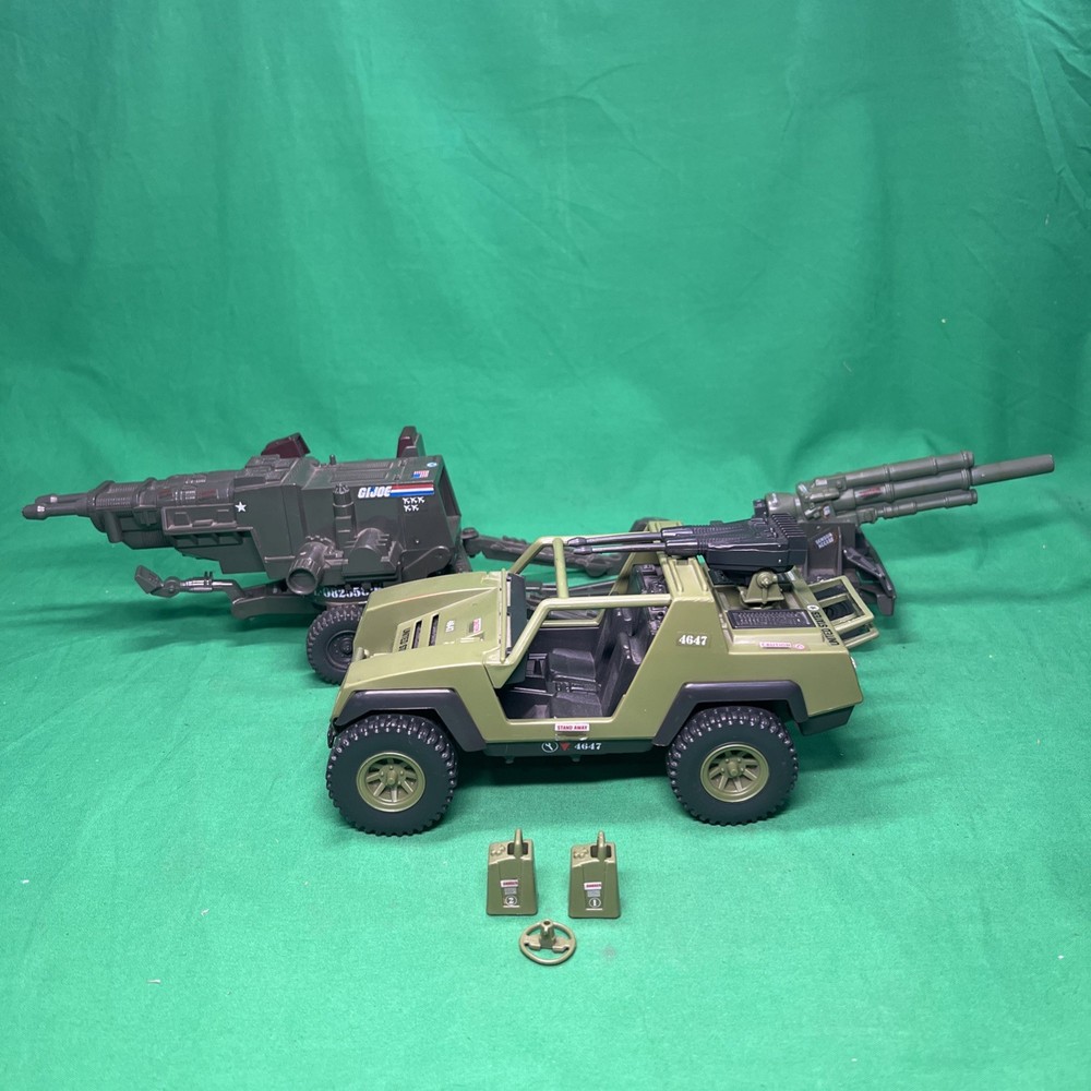 Vintage GI JOE 1982 VAMP Jeep & HAL + 1984 Mountain Howitzer ARAH