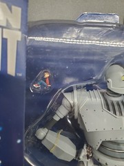 Diamond Select The Iron Giant Select Light Up Eyes Boxed Movie Action Figure