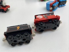 Thomas & Friends Die Cast & Plastic & Wood Magnetic Trains & Cars Lot Of 22