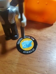 Roblox Celebrity Series 8 FRINIGUS Figure w/ ICE BLOCK CAT Virtual Item Code