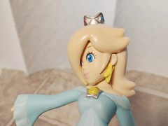 Rosalina 5.5-inch vinyl figurine import Super Mario Galaxy not Jakks