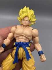 Dragon Ball Evolve Super Saiyan Son Goku Battle Damage Action Figure