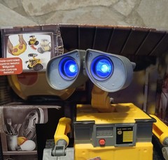 Hello Wall-E NEW Disney Remote Control Robot W/ Lights & Sounds Mattel