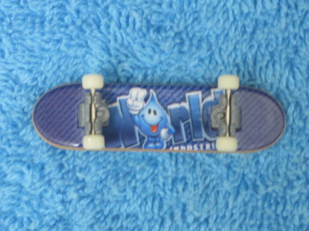 World Industries Tech Deck micro mini 45mm fingerboard skateboard rare vintage