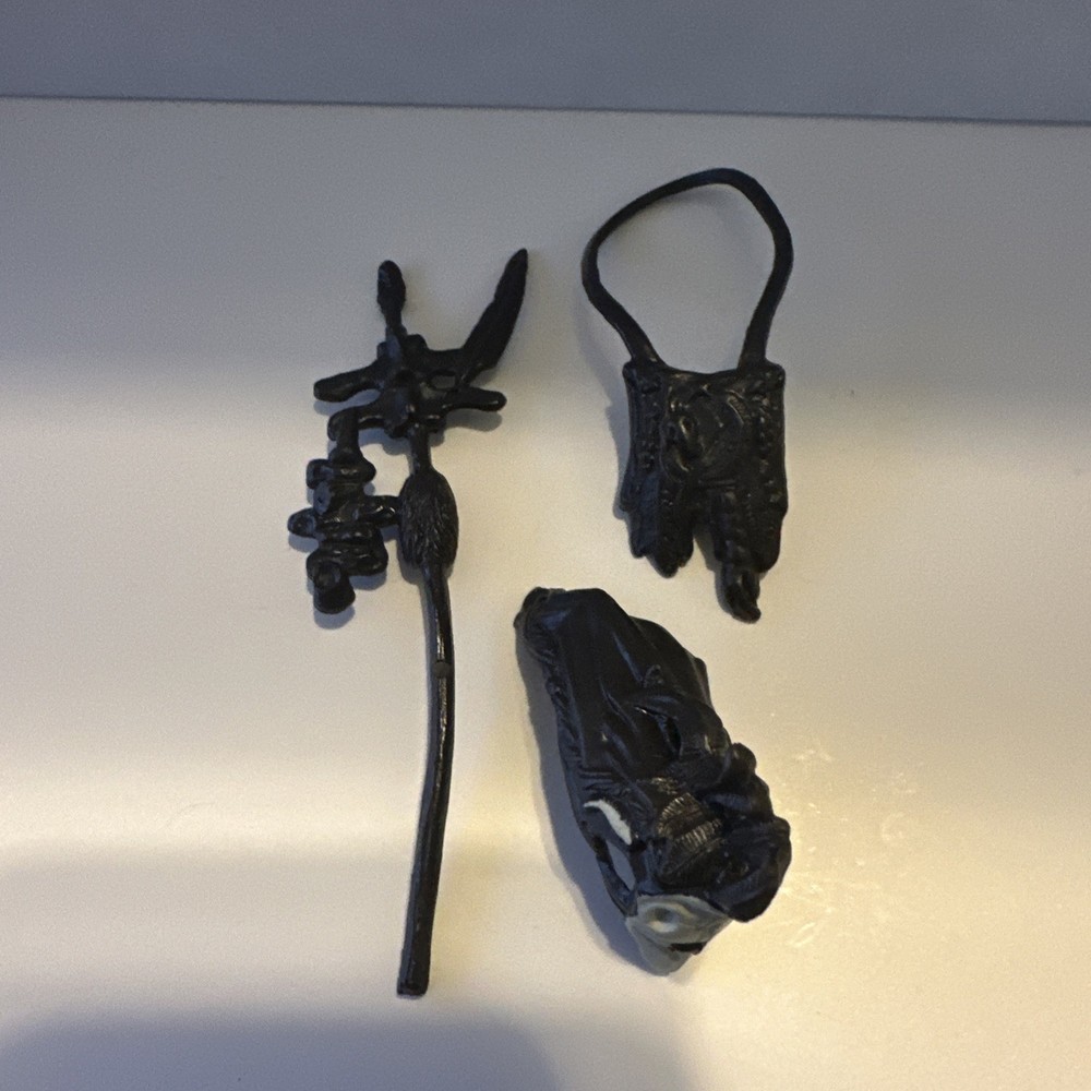 VINTAGE STAR WARS 1983 KENNER LOGRAY STAFF POUCH AND HAT LOT OF 3 ACCESSORIES