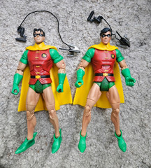 DC Universe Classic Robin and Variant Figures (Mattel 2011) All accessories!