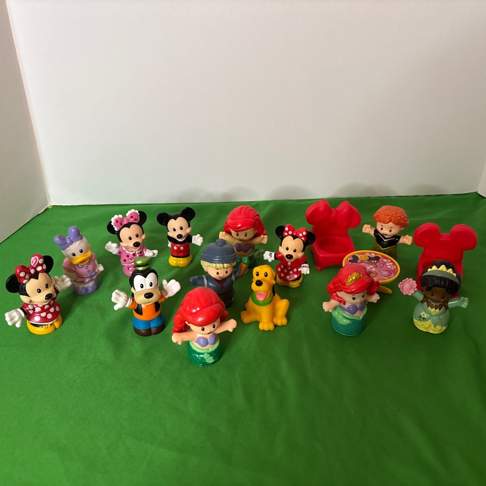 Lot of 13 Fisher Price Little People Figures And Accessories Disney Toys