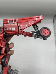 Transformers Studio Series 66 Leader Class Overload Constructicon Figure