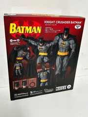AUTHENTIC MAFEX No.270 Knight Crusader Batman Black Ver. Medicom Toy Exhibition