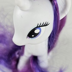 My Little Pony G4 Rarity Brushable Figure 3″ w/ Accessories & Pet Bird