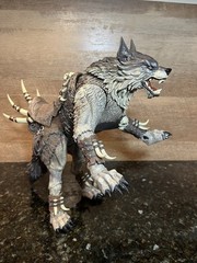 D20 STUDIO WHITE BONE WOLF MOUNT GREY VERSION!