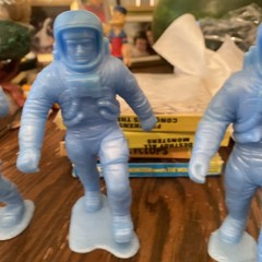 💥4 RARE VTG 1970 Louis Marx Light Powder Blue Teal Spaceman Astronaut Apollo💥