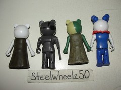 Roblox Piggy 4 Figure Lot 2021 MiniToon PhatMojo Robby Clowny Zompiggy White 3.5