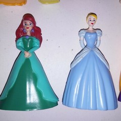 Set of 11 Disney Princess Figures Toys Girls Friendship Bracelet New