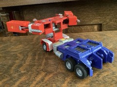 TRANSFORMERS MASTERPIECE MP-01 SCALE OPTIMUS PRIME CAB (FOR PARTS/REPAIR)