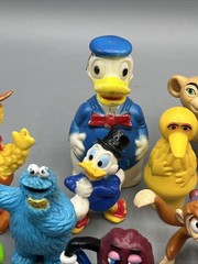 Lot 14 Vintage Character Figurines Sesame Street Disney Garfield Raisin PVC Toys