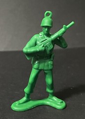 Toy Story “Bucket O Soldiers” 2.25” Replacement Paratrooper #4 Part