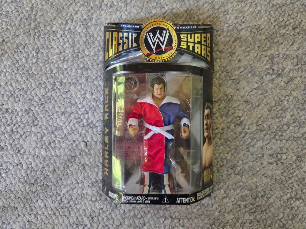 JAKKS Pacific WWE / WWF Classic Superstars HARLEY RACE
