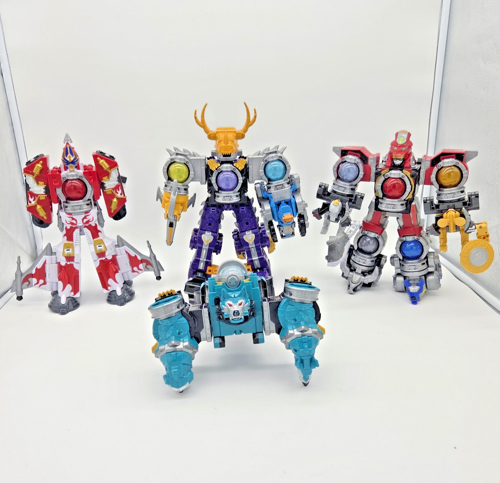 Power Rangers Uchu Sentai Kyuranger DX Kyurenoh Ryuteioh Cerberus Voyager set