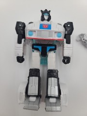 Transformers Studio Series Deluxe Class 86 The Movie Autobot Jazz Action Figure