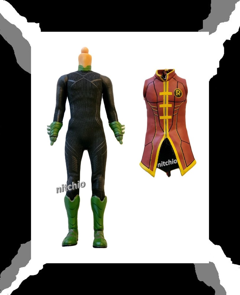 Mezco One:12 Robin – BODY, BOOTS, BODYSUIT, TUNIC & GAUNTLETS 1/12 Scale