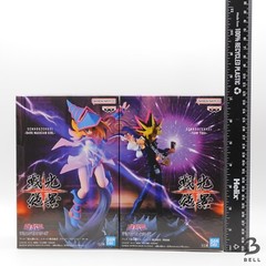 Yu-Gi-Oh! Duel Monsters Figure lot Black Magician Girl & Yami Yugi Set of 2 New