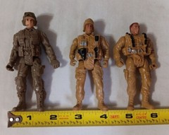 3 Military Soldiers Action Figures 4″ Tan Brown Children’s Toy No Accessories