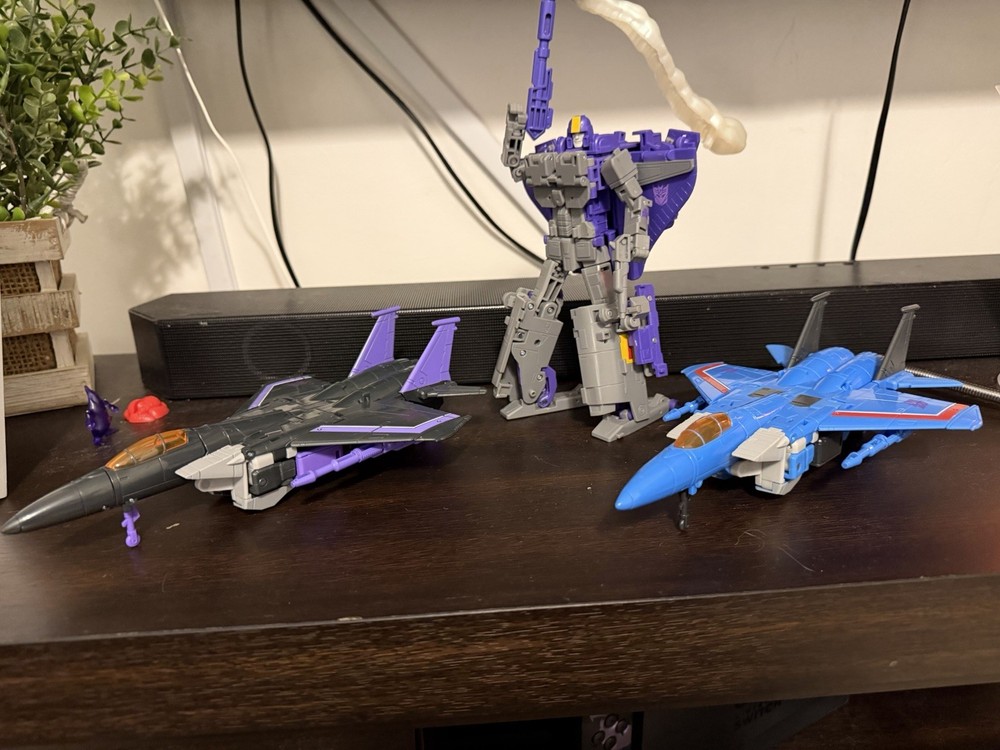 Studio Series 86 Lot (Skywarp, Thundercracker, & Astrotrain) Complete