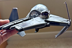 Star Wars 2004 Hasbro Jedi Spaceship Star Fighter w Anakin Skywalker Figure