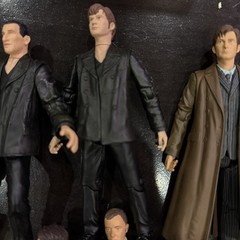 Lot of 8 Doctor Who Figures with random accessories