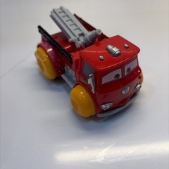 Disney Pixar CARS Hydro Wheels Red Deluxe Pull Back Race On Water Fire Truck