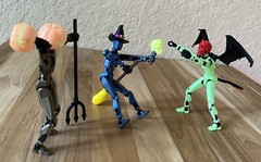 Dummy 13 Halloween Pack – Limited Special Edition of Spooky Scary Accessories