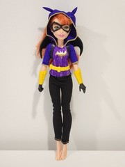 2015 Mattel DC Comics Batgirl Super Hero 11″ Doll Action Figure Bat Girl Costume