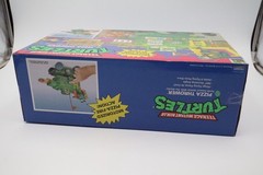Teenage Mutant Ninja Turtles Pizza Thrower Motorized Pizza-Fire Action NEW