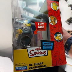 Simpsons WOS Be Sharp Centennial Playmates Exclusive Dolittle Wiggum Figure 2003
