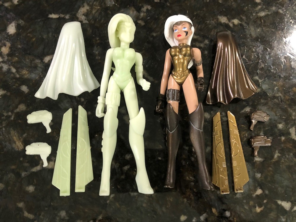 Nira X Plasma Glow In The Dark & Gold Cyber Skin Suit Variant 1997 Skybolt 6”