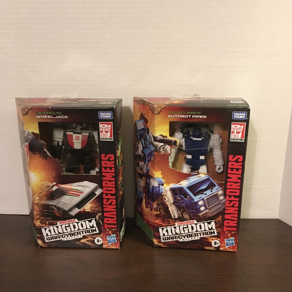 Transformers Kingdom War for Cybertron Deluxe Class Wheeljack , Autobot Pipes
