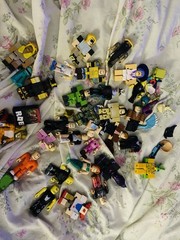 ROBLOX ACTION FIGURES LOT 20+ Random Figures And Random Accessories.. See Pics