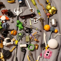 Huge Roblox‎ lot of Figures and Accessories includes 20 Complete Figures
