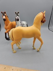DreamWorks Spirit Riding Free Horses 2017 Chica Linda Palomino Bluffs Lot Of 3