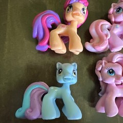My Little Pony Mini Figures Lot (4) Bundle Pink Orange Blue Set Play Horse