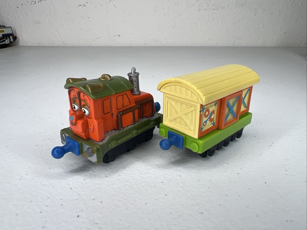Chuggington Die-Cast Calley w/ Box Car Learning Curve Die Cast Train Engine 2010