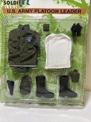 1997 The Ultimate Soldier U.S. ARMY Platoon Leader Uniform Weapon Accessory Set